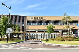 新高岡駅
